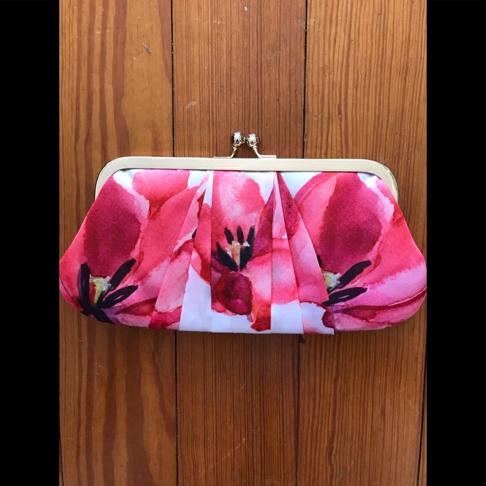 Floral Clutch - Picture 2 of 6